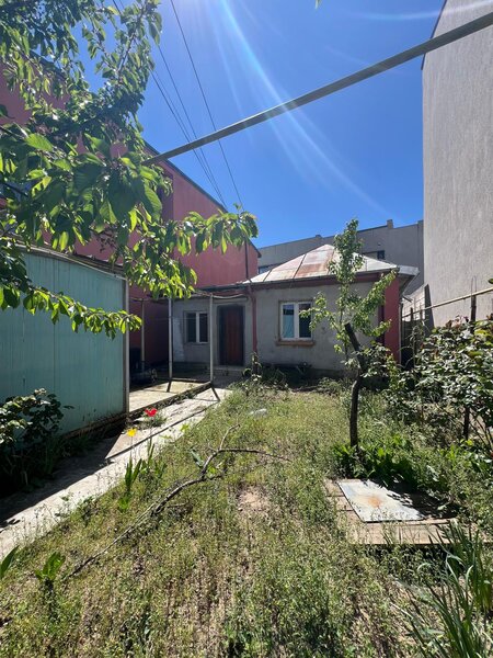 Piata Progresului, Drumul Gazarului, zona exclusiv de case si vile.