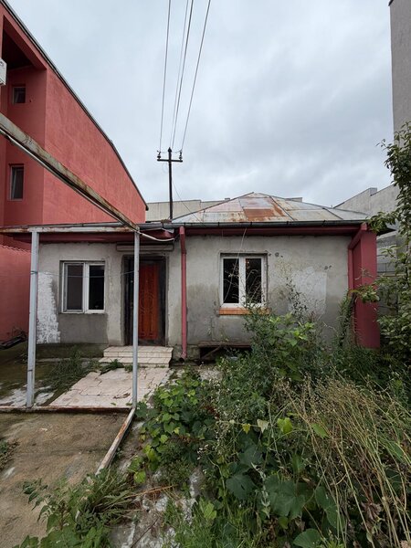 Piata Progresului, Drumul Gazarului, zona exclusiv de case si vile.